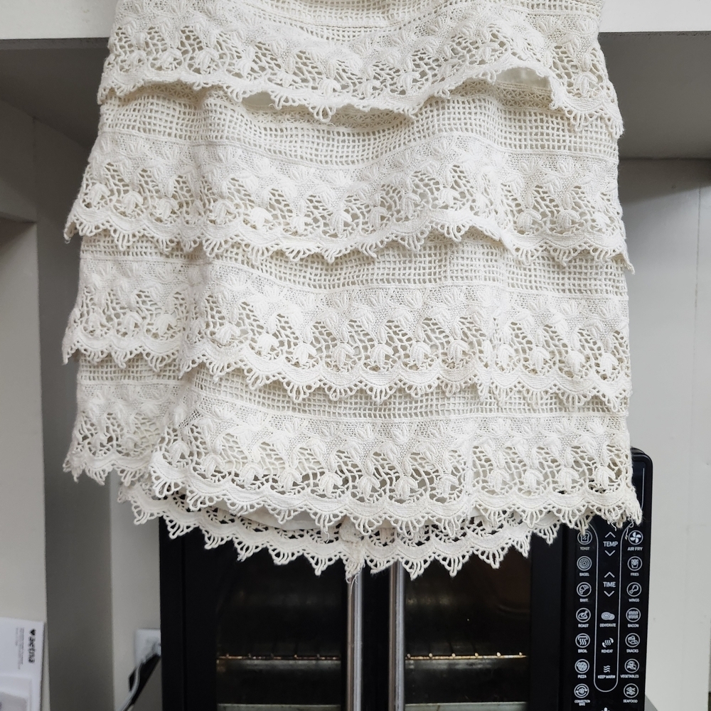 American Eagle Outfitters Cream Lace Mini Skirt